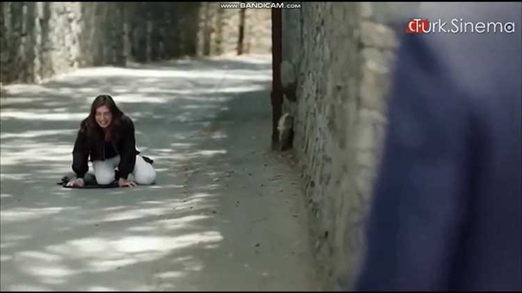 Озан Сизин, брат-близнец Нихан в сериале